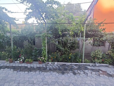 Köhnə Günəşlidə 3 otaqlı həyət evi satılır, 100 m², 239 500 AZN, şəkil 2 / 11