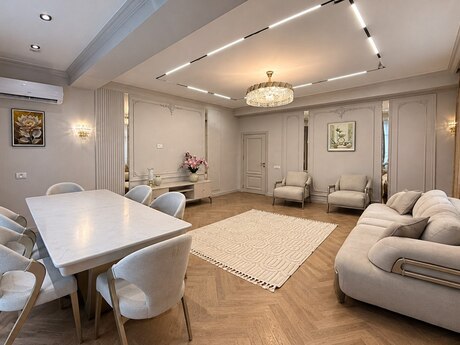 28 Mayda 3 otaqlı yeni tikili mənzil satılır, 120 m², 435 000 AZN, şəkil 2 / 12