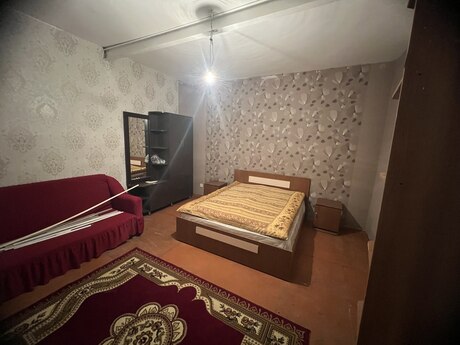 Qaraçuxurda 1 otaqlı həyət evi kirayə verilir, 16 m², 350 AZN/ay, şəkil 2 / 7