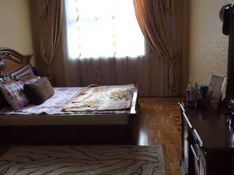 28 Mayda 3 otaqlı yeni tikili mənzil satılır, 140 m², 445 000 AZN, şəkil 3 / 8