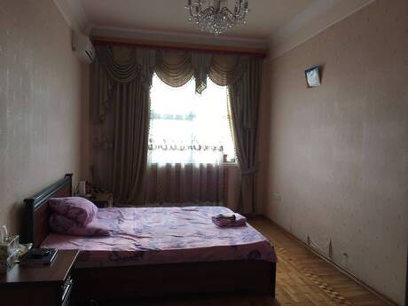 28 Mayda 3 otaqlı yeni tikili mənzil satılır, 140 m², 445 000 AZN, şəkil 5 / 8