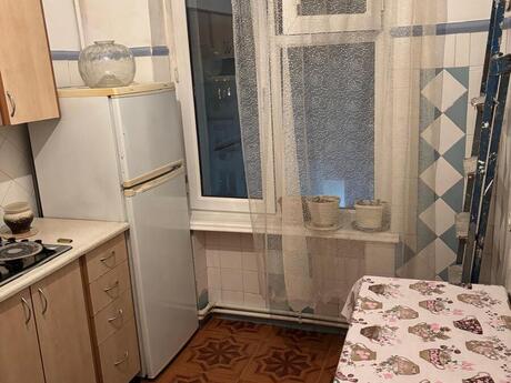 Nəriman Nərimanovda 3 otaqlı köhnə tikili mənzil satılır, 70 m², 220 000 AZN, şəkil 5 / 7
