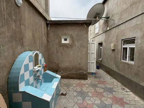 Avtovağzalda 6 otaqlı həyət evi satılır, 180 m², 195 000 AZN, şəkil 2 / 12