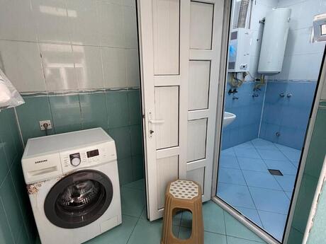 Avtovağzalda 6 otaqlı həyət evi satılır, 180 m², 195 000 AZN, şəkil 4 / 12