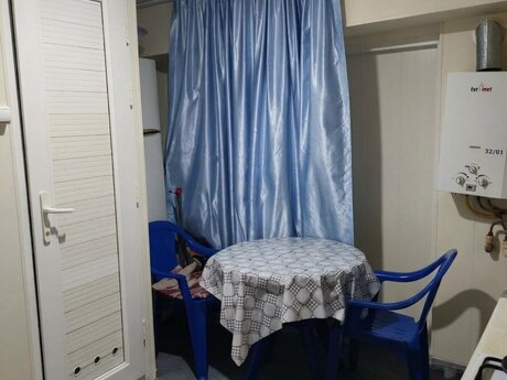 Elmlər Akademiyasında 2 otaqlı köhnə tikili mənzil kirayə verilir, 60 m², 100 AZN/ay, şəkil 4 / 5
