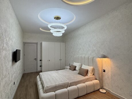 Nəriman Nərimanovda 2 otaqlı yeni tikili mənzil satılır, 135 m², 368 000 AZN, şəkil 2 / 9