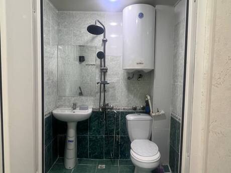 Dərnəgüldə 2 otaqlı köhnə tikili mənzil kirayə verilir, 50 m², 580 AZN/ay, şəkil 5 / 7