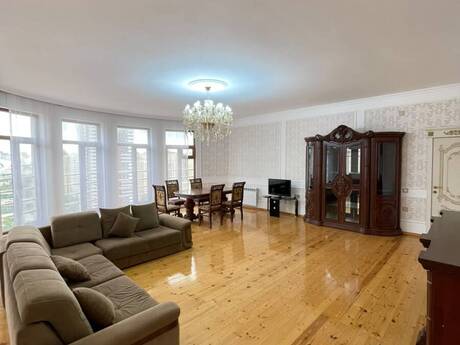 Elan №6550707 - Bakı, Şah İsmayıl Xətai m., 2 otaqlı, 155 m², 18/24 mərtəbə