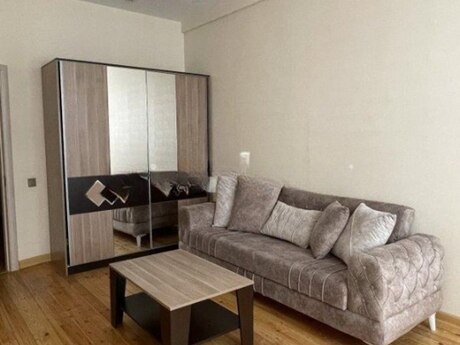 2 otaq · 60 m² · 4/16 mərtəbə, Elmlər Akademiyası