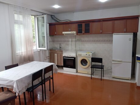 Объявление №6550774 - Баку, м. Нариман Нариманов, 3-комн., 70 м², 2/5 этаж