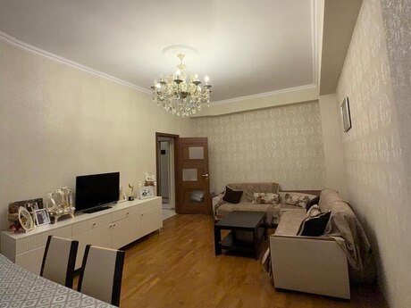 Avtovağzalda 2 otaqlı yeni tikili mənzil satılır, 70 m², 185 000 AZN, şəkil 3 / 12