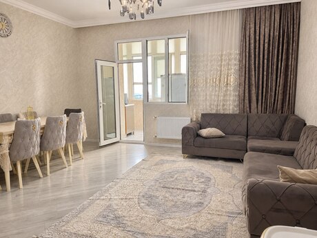 2 otaq · 61 m² · 10/15 mərtəbə, 8 Noyabr