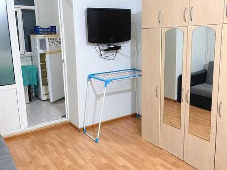 Nizamidə 1 otaqlı köhnə tikili mənzil kirayə verilir, 35 m², 400 AZN/ay, şəkil 2 / 7