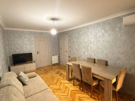 Elan №6550884 - Bakı, Elmlər Akademiyası m., 3 otaqlı, 70 m², 4/5 mərtəbə