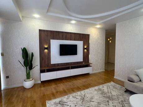 Объявление №6550903 - Баку, м. Ичеришехер, 4-комн., 170 м², 6/16 этаж