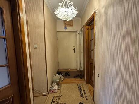 Elmlər Akademiyasında 3 otaqlı köhnə tikili mənzil satılır, 75 m², 205 000 AZN, şəkil 2 / 12