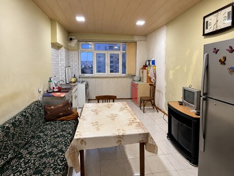 Əhmədlidə 3 otaqlı köhnə tikili mənzil satılır, 85 m², 166 000 AZN, şəkil 5 / 7