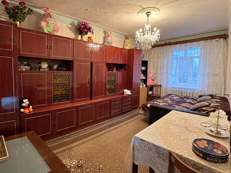 Əhmədlidə 3 otaqlı köhnə tikili mənzil satılır, 85 m², 166 000 AZN, şəkil 2 / 7