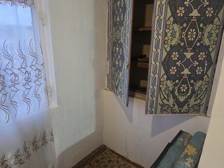 1-room old-build apartment for sale in Xalqlar Dostluğu, 37 m², 115 000 AZN, photo 3 / 7