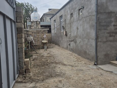 Binədə 5 otaqlı həyət evi satılır, 200 m², 220 000 AZN, şəkil 2 / 7