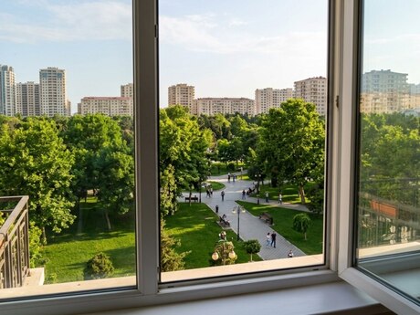 Продаётся 2-комнатная квартира в старом фонде, Həzi Aslanov, 50 м², 135 000 AZN, фото 2 / 7