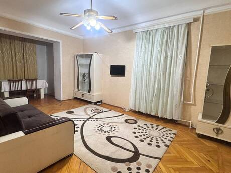 Объявление №6551092 - Баку, м. Халглар Достлугу, 2-комн., 60 м², 2/5 этаж