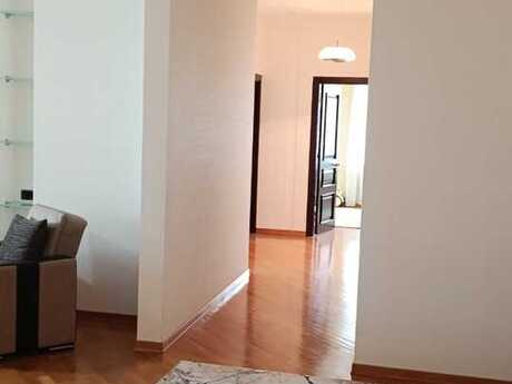 28 Mayda 3 otaqlı yeni tikili mənzil kirayə verilir, 170 m², 1 200 AZN/ay, şəkil 5 / 12