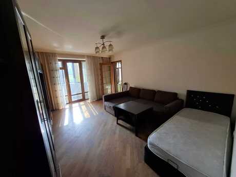 Nərimanovda 4 otaqlı köhnə tikili mənzil satılır, 102 m², 225 000 AZN, şəkil 5 / 12