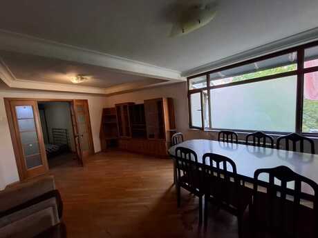 Nərimanovda 4 otaqlı köhnə tikili mənzil satılır, 102 m², 225 000 AZN, şəkil 2 / 12