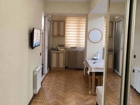 Elmlər Akademiyasında 3 otaqlı köhnə tikili mənzil satılır, 85 m², 250 000 AZN, şəkil 2 / 7