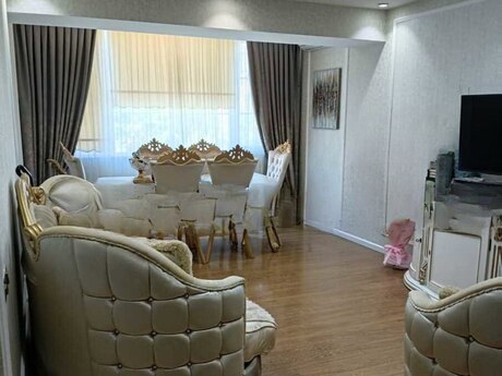 Elmlər Akademiyasında 3 otaqlı köhnə tikili mənzil satılır, 85 m², 270 000 AZN, şəkil 3 / 12