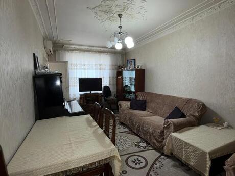 Əhmədlidə 3 otaqlı köhnə tikili mənzil satılır, 80 m², 202 000 AZN, şəkil 3 / 12