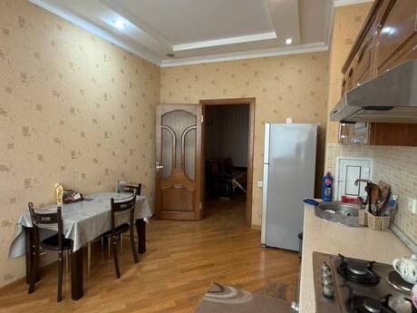 Nərimanovda 3 otaqlı yeni tikili mənzil kirayə verilir, 110 m², 800 AZN/ay, şəkil 3 / 8