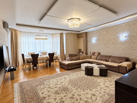 Elan №6551427 - Bakı, 8 Noyabr m., 4 otaqlı, 200 m², 6/20 mərtəbə