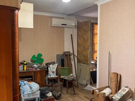 Elmlər Akademiyasında 2 otaqlı köhnə tikili mənzil satılır, 45 m², 140 000 AZN, şəkil 2 / 10