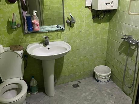 Gənclikdə 1 otaqlı köhnə tikili mənzil kirayə verilir, 45 m², 500 AZN/ay, şəkil 4 / 4