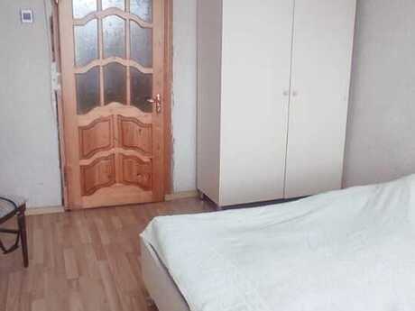 Azadlıq Prospektidə 2 otaqlı köhnə tikili mənzil kirayə verilir, 60 m², 550 AZN/ay, şəkil 2 / 12