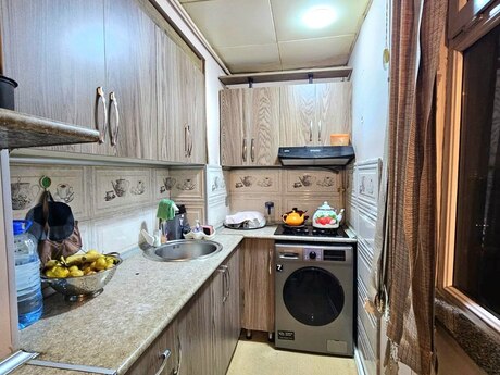 Продаётся 3-комнатная квартира в старом фонде, Yeni Günəşli, 60 м², 140 000 AZN, фото 5 / 9