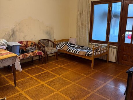 Badamdarda 3 otaqlı köhnə tikili mənzil satılır, 105 m², 220 000 AZN, şəkil 4 / 11