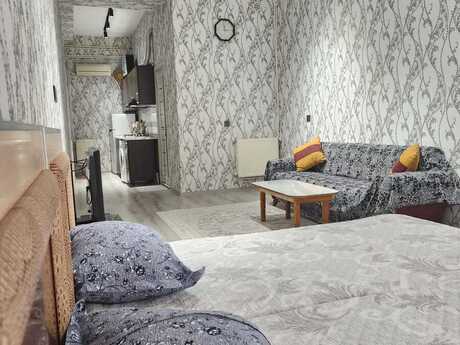 28 Mayda 1 otaqlı yeni tikili mənzil kirayə verilir, 35 m², 650 AZN/ay, şəkil 2 / 10