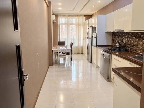 8-ci kilometrdə 2 otaqlı yeni tikili mənzil satılır, 103 m², 243 000 AZN, şəkil 5 / 10