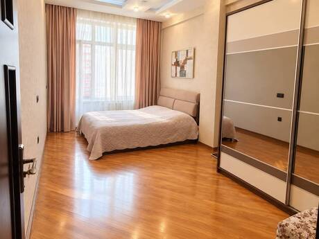 8-ci kilometrdə 2 otaqlı yeni tikili mənzil satılır, 103 m², 243 000 AZN, şəkil 3 / 10
