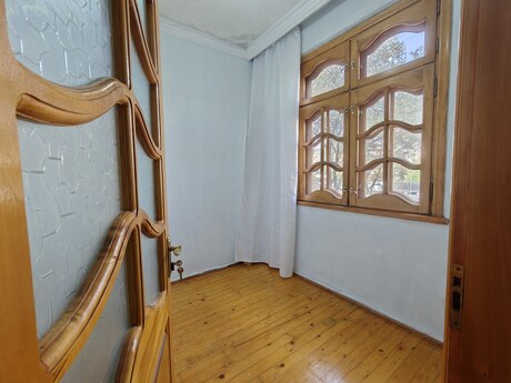 2-room old-build apartment for sale in Memar Əcəmi, 42 m², 150 000 AZN, photo 4 / 9
