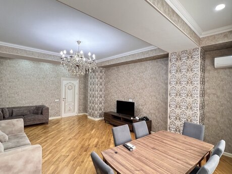 Qara Qarayevdə 3 otaqlı yeni tikili mənzil satılır, 120 m², 355 000 AZN, şəkil 2 / 12