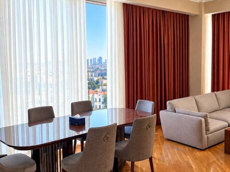 Elan №6551788 - Bakı, 8 Noyabr m., 3 otaqlı, 111 m², 15/18 mərtəbə