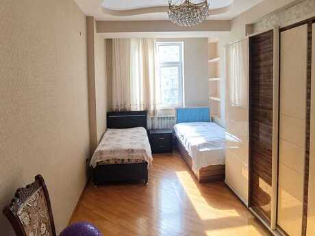 4-room new-build apartment for rent in Memar Əcəmi, 180 m², 900 AZN/mo, photo 5 / 11
