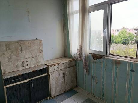 Neftçilərdə 2 otaqlı köhnə tikili mənzil kirayə verilir, 65 m², 450 AZN/ay, şəkil 5 / 8