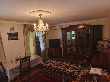 Avtovağzalda 5 otaqlı köhnə tikili mənzil satılır, 115 m², 160 000 AZN, şəkil 3 / 12