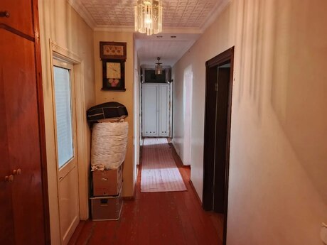 Avtovağzalda 5 otaqlı köhnə tikili mənzil satılır, 115 m², 160 000 AZN, şəkil 4 / 12