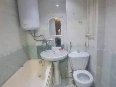 28 Mayda 2 otaqlı köhnə tikili mənzil kirayə verilir, 60 m², 700 AZN/ay, şəkil 3 / 4